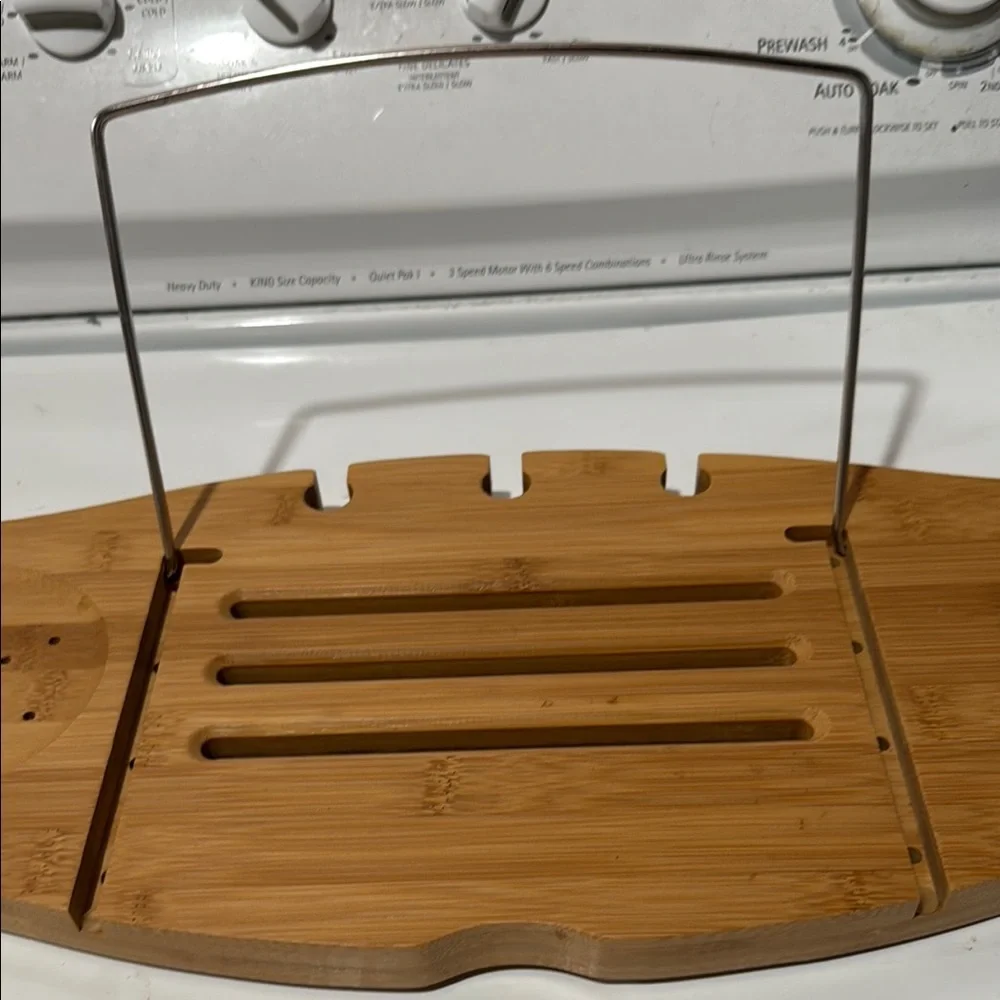 Spa bathtub rack